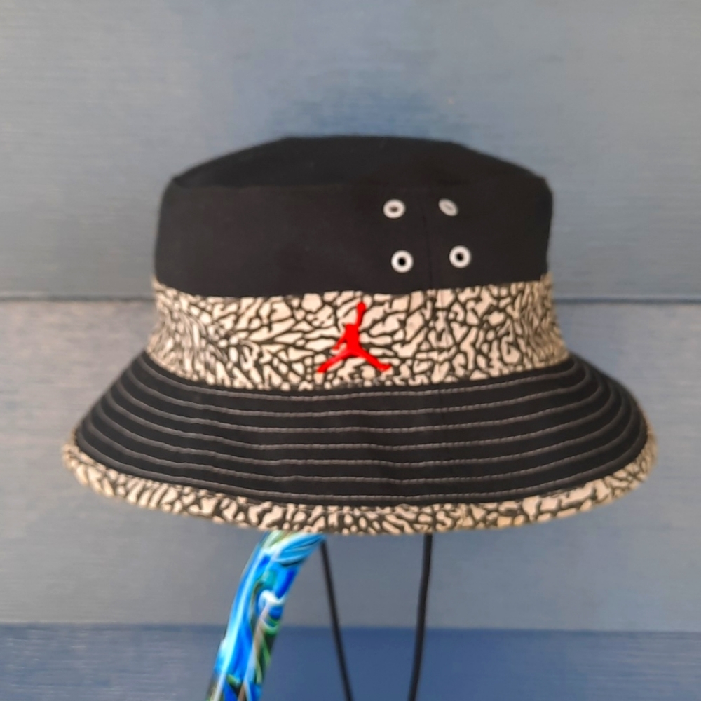 Jordan bucket hat Nike elephant print retro great condition size small/medium